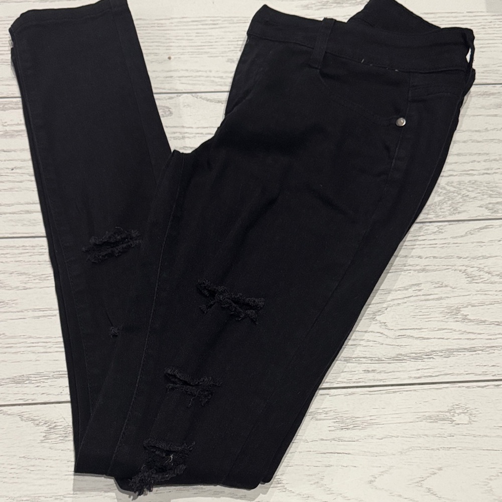 Elegant Black Ripped Skinny Jeans for Women